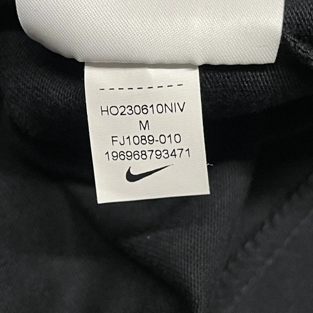 NEW Nike Shirt Mens Medium Black Pegasus Graphic Tee Oversized Fit‎ FJ1089-010